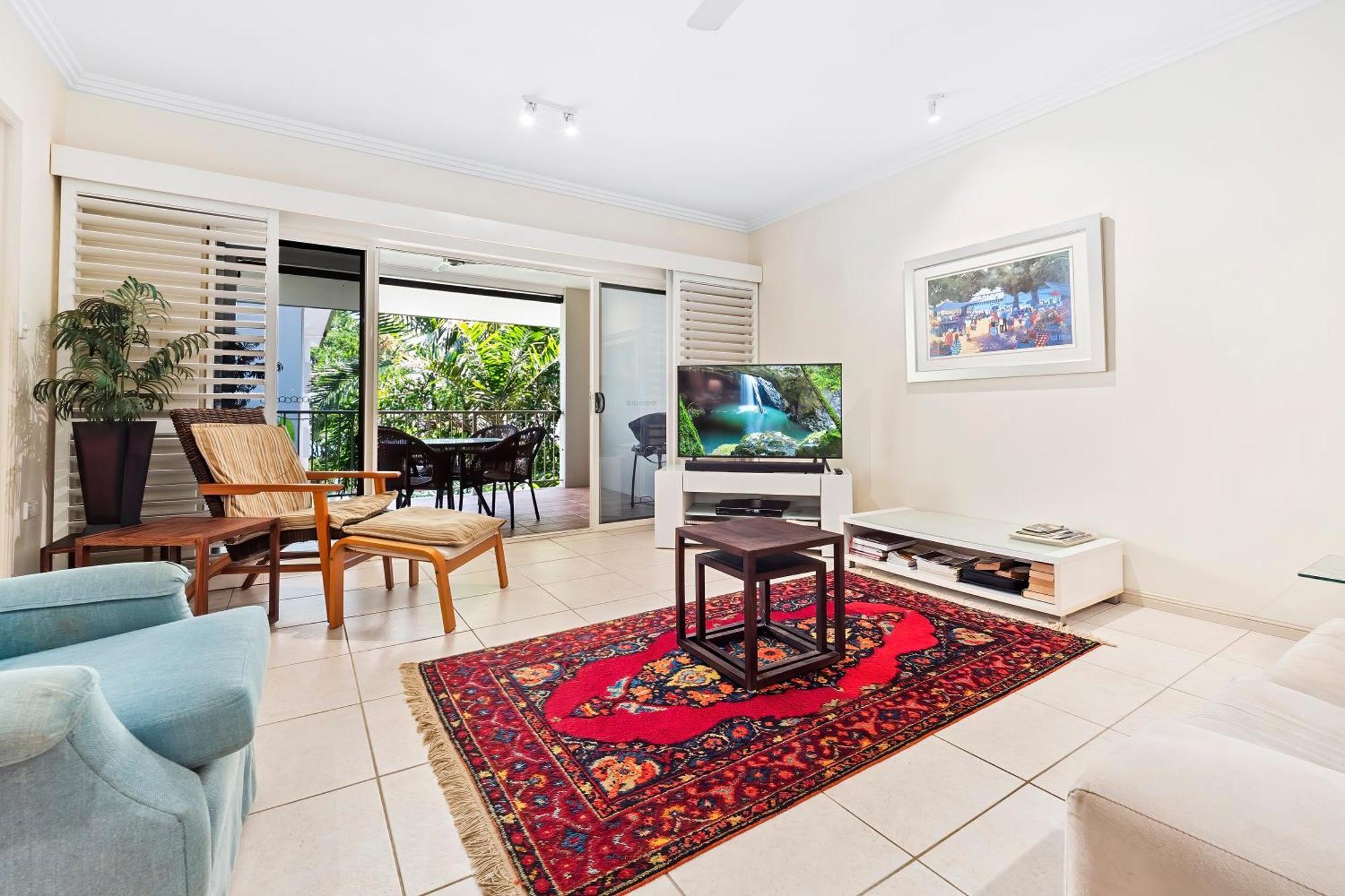 Arlington Apartments Clifton Beach Room photo